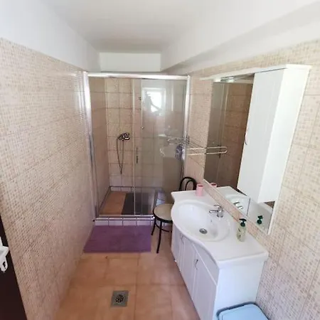 Apartment Apartment